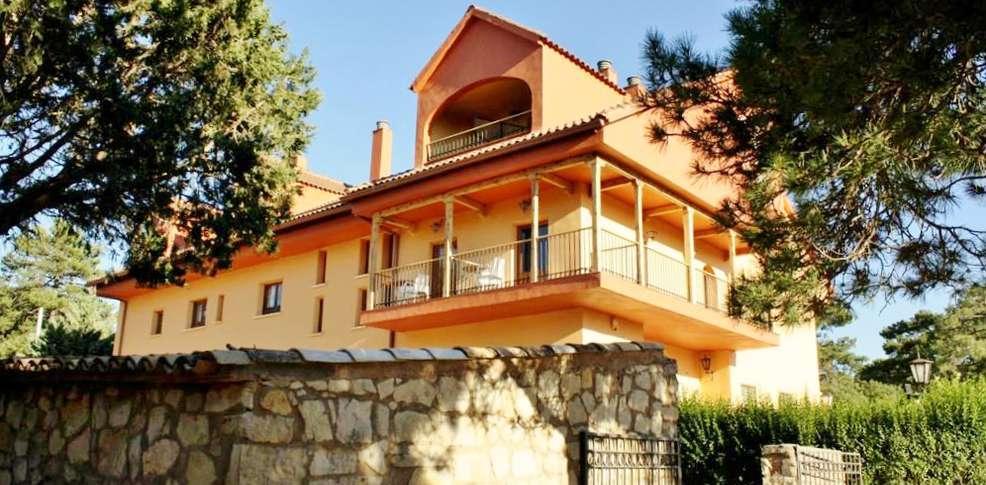 Apartamentos Turísticos Ciudad Encantada Valdecabras Exterior foto